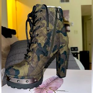 NEW Jessica Simpson Camo heeled boots